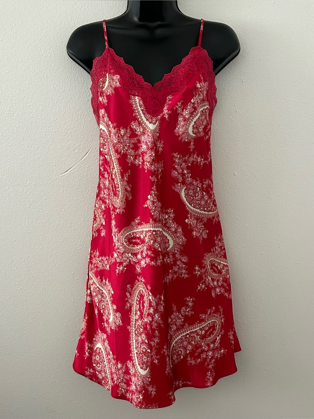 Vintage Private Luxuries Red Paisley Satin Slip Dress Womens M Lace Trim 90s